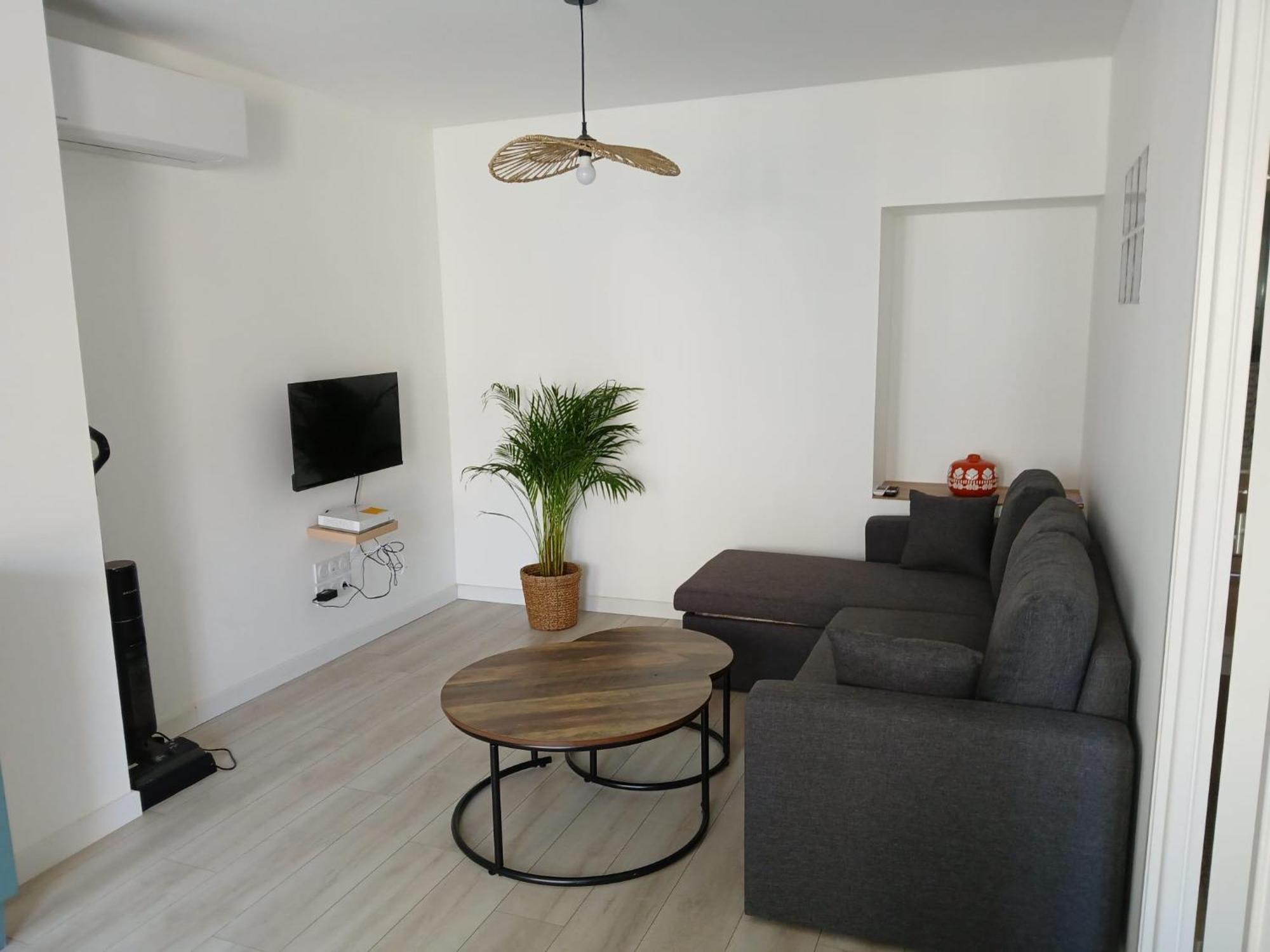 L Exotique Apartment Marlieux Exterior photo